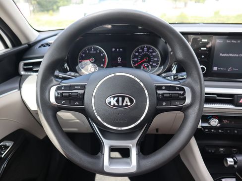 Used 2021 Kia K5 LXS FWD image 15
