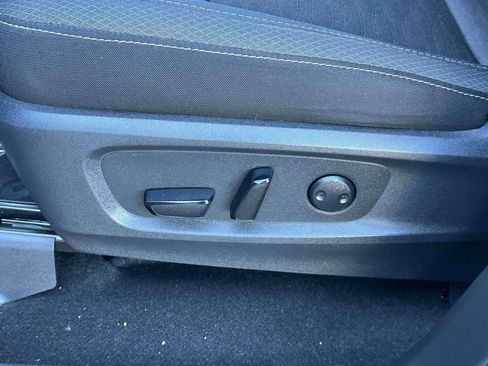 Certified 2024 Nissan Pathfinder SV w/ Black Appearance Package image 20