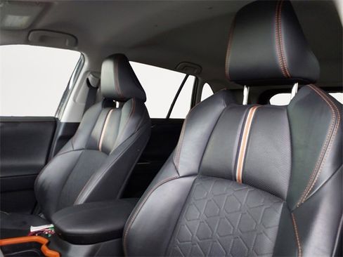 Used 2019 Toyota RAV4 Adventure w/ Cold Weather Package image 9