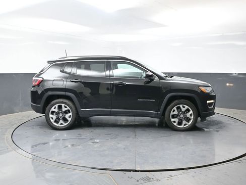 Used 2020 Jeep Compass Limited AWD/4WD image 2