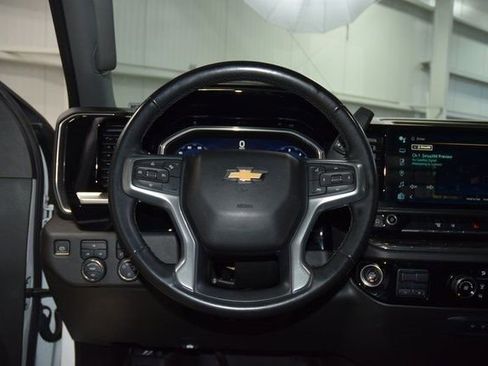 Used 2024 Chevrolet Silverado 3500 LT image 26