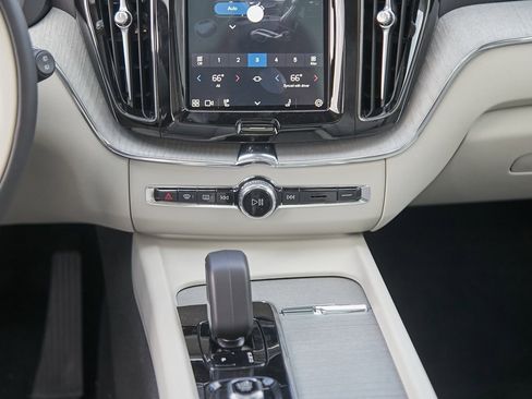 New 2025 Volvo XC60 T8 Plus w/ Protection Package Premier image 26