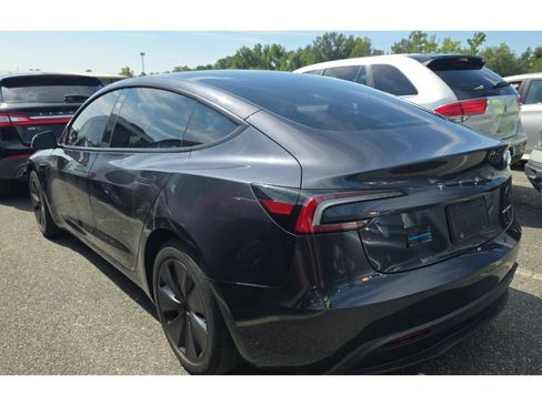 Used 2025 Tesla Model 3 Long Range AWD/4WD image 4