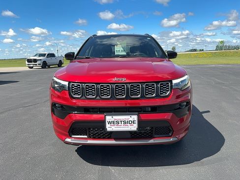 Used 2024 Jeep Compass Limited w/ High Altitude Package AWD/4WD image 2