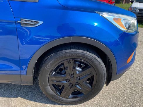 Used 2017 Ford Escape S FWD image 45