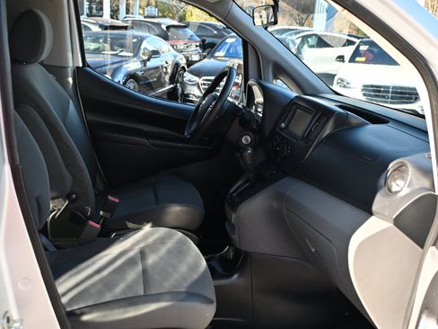 Used 2020 Nissan NV200 SV w/ Back Door Glass Package image 25