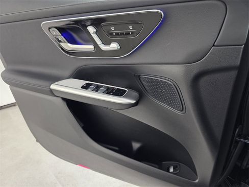 New 2026 Mercedes-Benz GLC 300 image 16