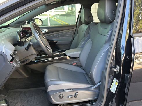 Certified 2023 Volkswagen ID.4 Pro S RWD image 15