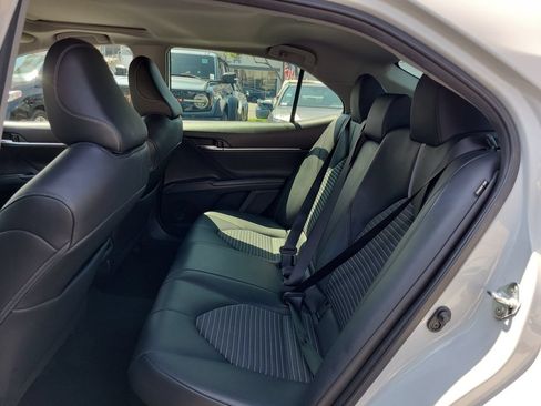 Used 2022 Toyota Camry SE w/ Audio Upgrade Package FWD image 16