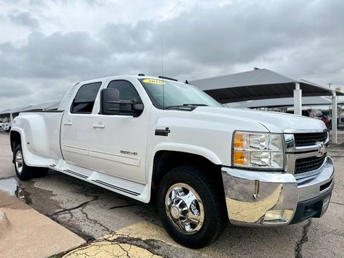 Used 2010 Chevrolet Silverado 3500 LTZ w/ LTZ Plus Package AWD/4WD image 3