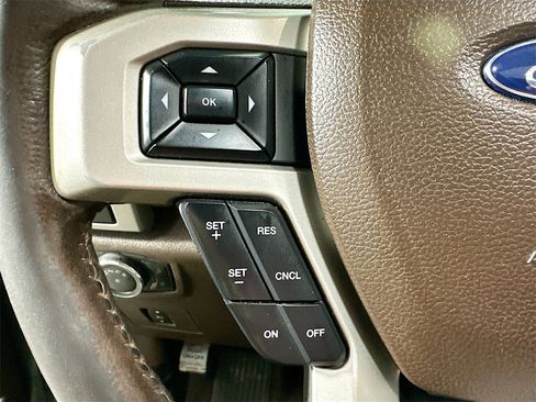 Used 2015 Ford F150 King Ranch image 37