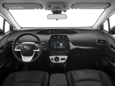 Used 2017 Toyota Prius Prime Premium FWD image 9