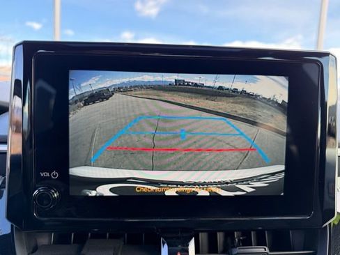 Used 2023 Toyota Corolla SE w/ SE Package image 23