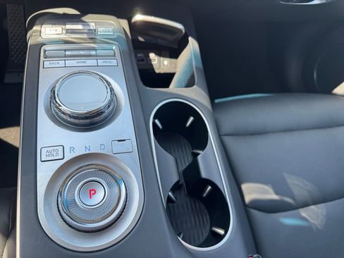 Used 2025 Genesis GV70 2.5T image 23