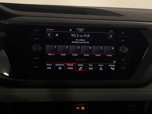 Used 2023 Volkswagen Taos SEL AWD/4WD image 19