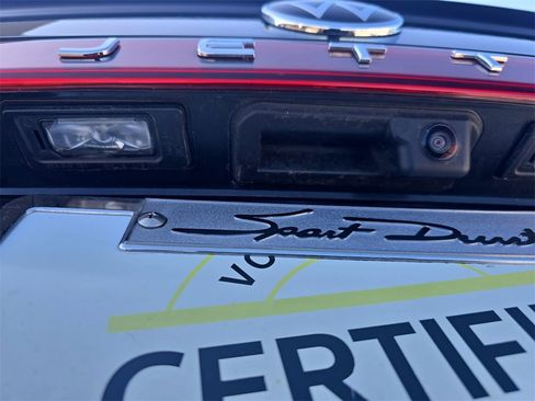 Certified 2025 Volkswagen Jetta SE image 21