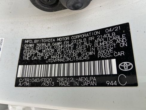 Used 2021 Toyota Corolla LE w/ LE Convenience Package image 33