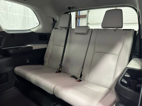 Used 2025 Toyota Grand Highlander Limited image 52