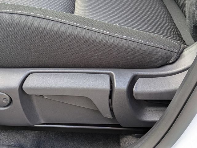New 2026 Mitsubishi Outlander ES FWD image 20