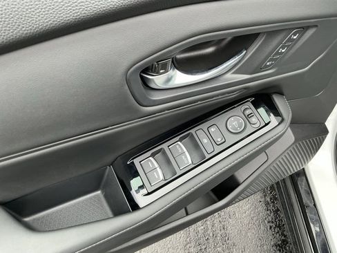 Used 2025 Honda Accord Touring image 16