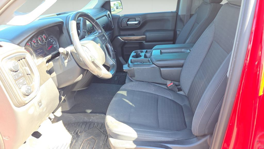 Used 2021 Chevrolet Silverado 1500 LT w/ Bed Protection Package AWD/4WD image 15