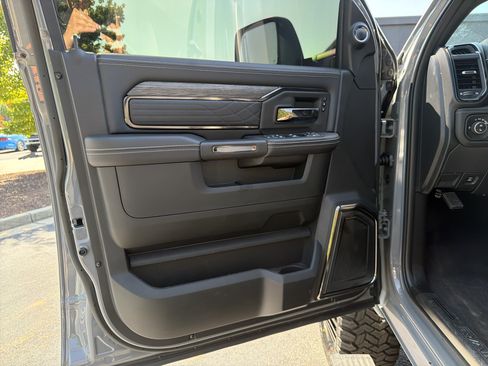 Used 2026 RAM 3500 Limited AWD/4WD image 16