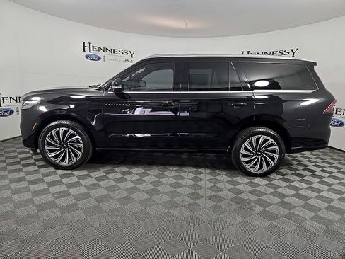 New 2026 Lincoln Navigator Black Label AWD/4WD image 8