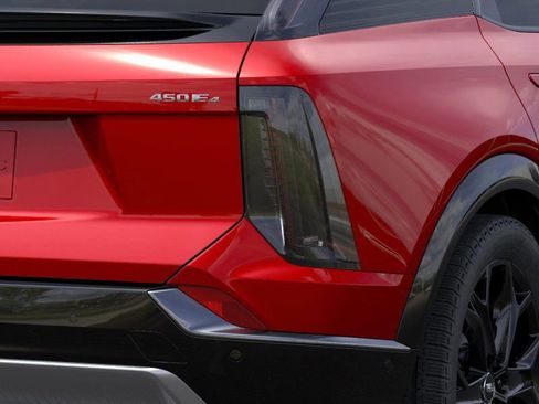 New 2025 Cadillac Optiq Luxury 1 w/ LPO, ONYX Package image 11