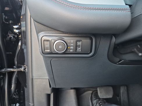 New 2026 Ford Explorer Active w/ Active Comfort Package image 21