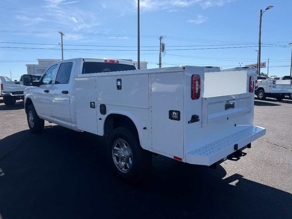 Used 2026 RAM 2500 Tradesman w/ Chrome Appearance Group AWD/4WD image 8