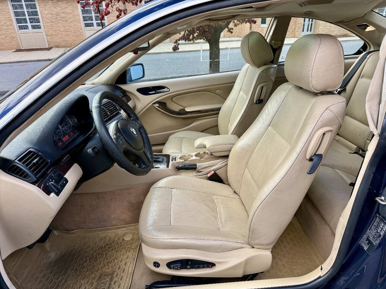 Used 2004 BMW 330Ci Coupe RWD image 11