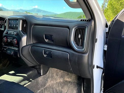 Used 2022 Chevrolet Silverado 2500 LT w/ Convenience Package AWD/4WD image 13
