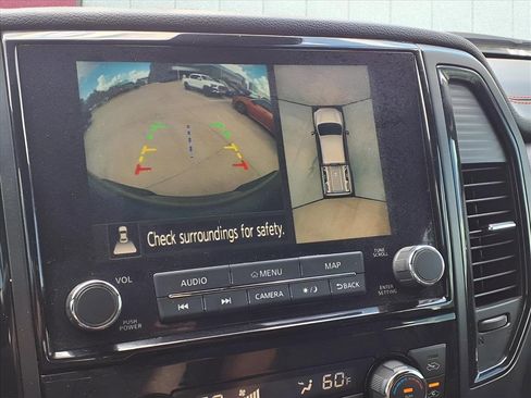 Used 2020 Nissan Titan PRO-4X w/ Pro-4x Convenience Package image 12