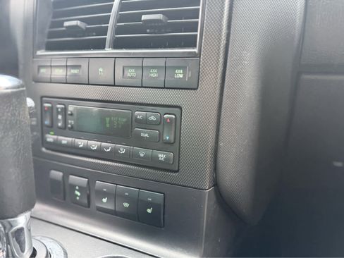 Used 2007 Ford Explorer Sport Trac Limited image 22