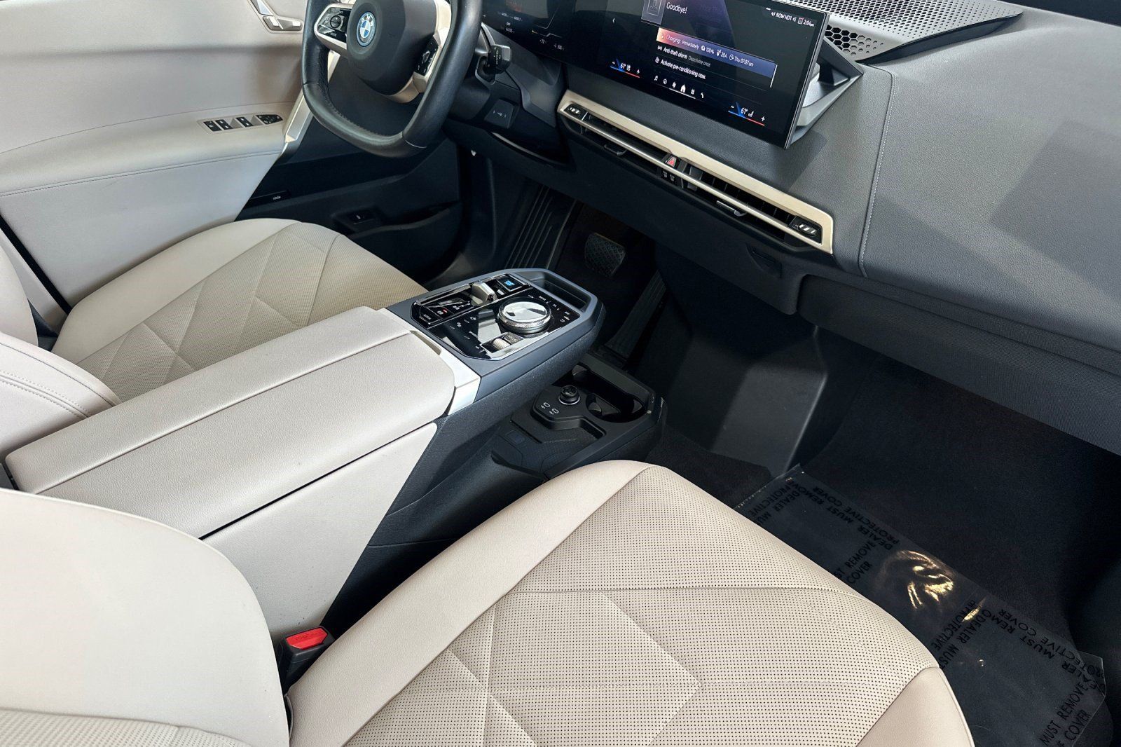 Used 2024 BMW iX xDrive50 w/ Sport Package AWD/4WD image 20