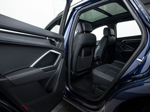 New 2025 Audi Q3 2.0T Premium image 16