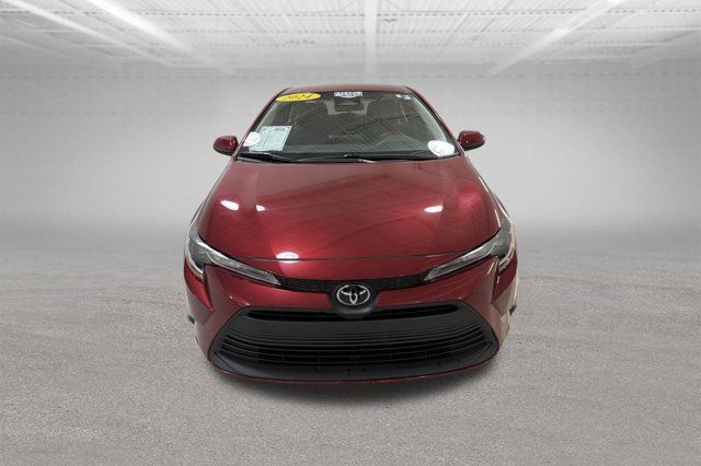 Used 2024 Toyota Corolla LE FWD image 2