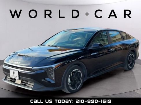 Used 2025 Kia K4 EX image 6