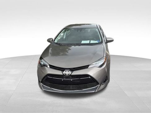 Used 2017 Toyota Corolla LE FWD image 31