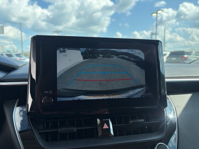 Used 2024 Toyota Corolla LE FWD image 5
