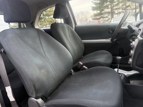 Used 2008 Toyota Yaris 2-Door Hatchback image 12