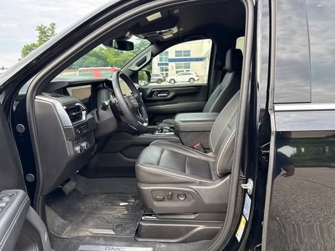 Used 2025 GMC Yukon Elevation w/ LPO, Floor Liner Package AWD/4WD image 10