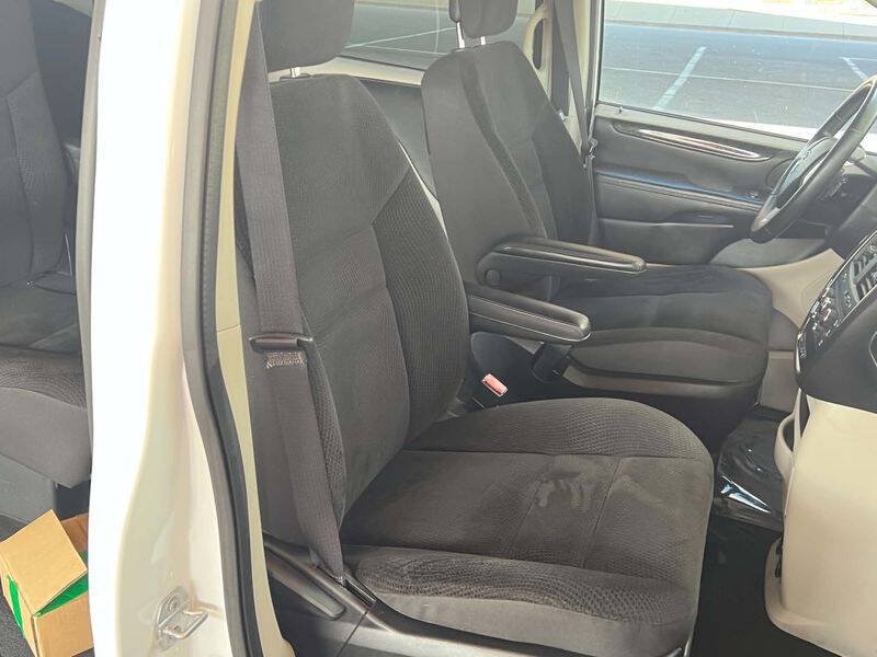 Used 2017 Dodge Grand Caravan SE w/ Power Window Group FWD image 29