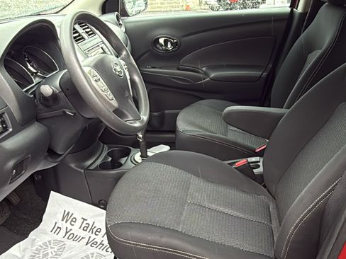 Used 2015 Nissan Versa FWD image 18