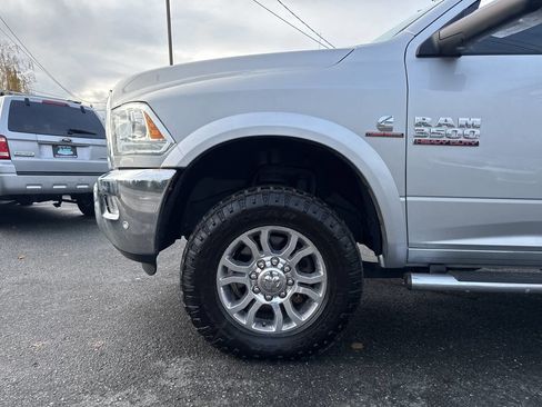 Used 2017 RAM 3500 Laramie w/ Convenience Group image 2