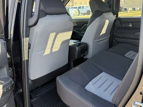 New 2025 Toyota Tacoma TRD Off-Road image 32