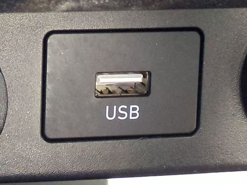 Used 2023 Hyundai Elantra SEL image 19