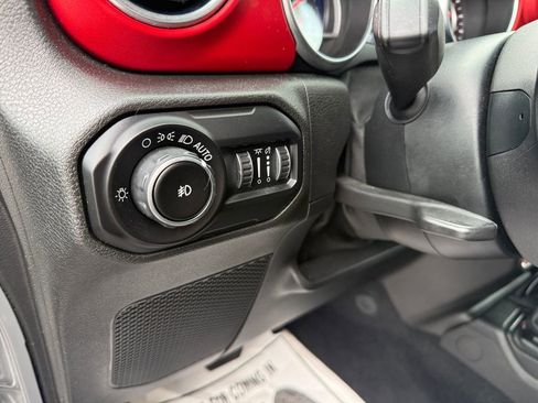 Used 2020 Jeep Wrangler Unlimited Rubicon image 30