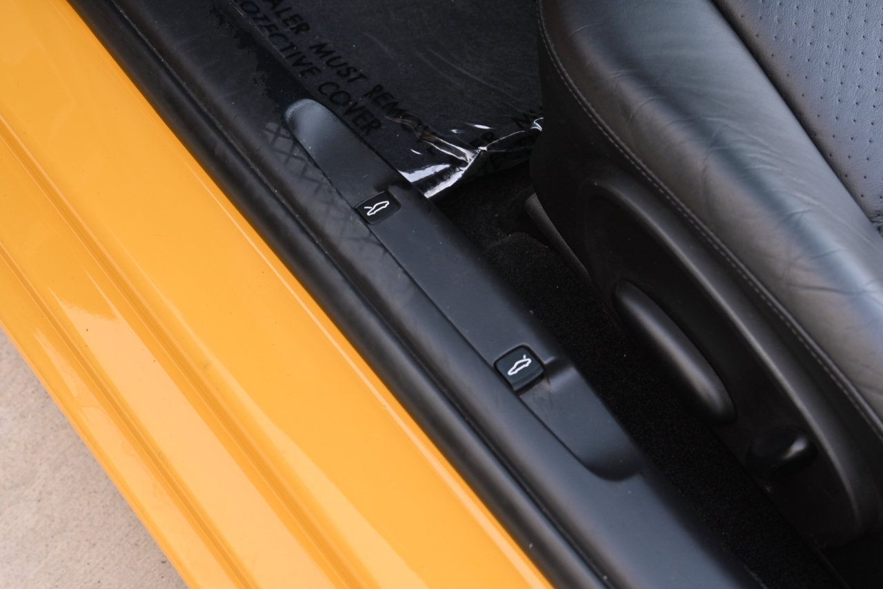 Used 2003 Porsche Boxster RWD image 39