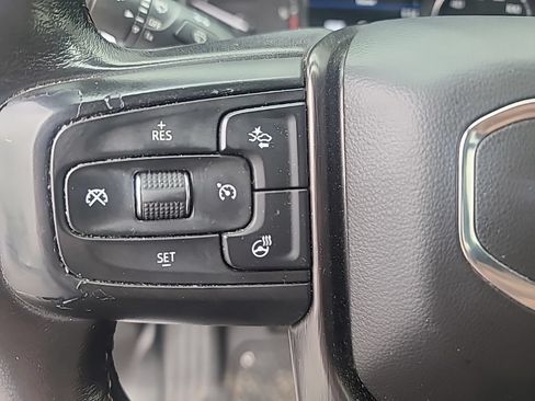 Used 2021 GMC Sierra 1500 AT4 w/ AT4 Premium Package AWD/4WD image 11